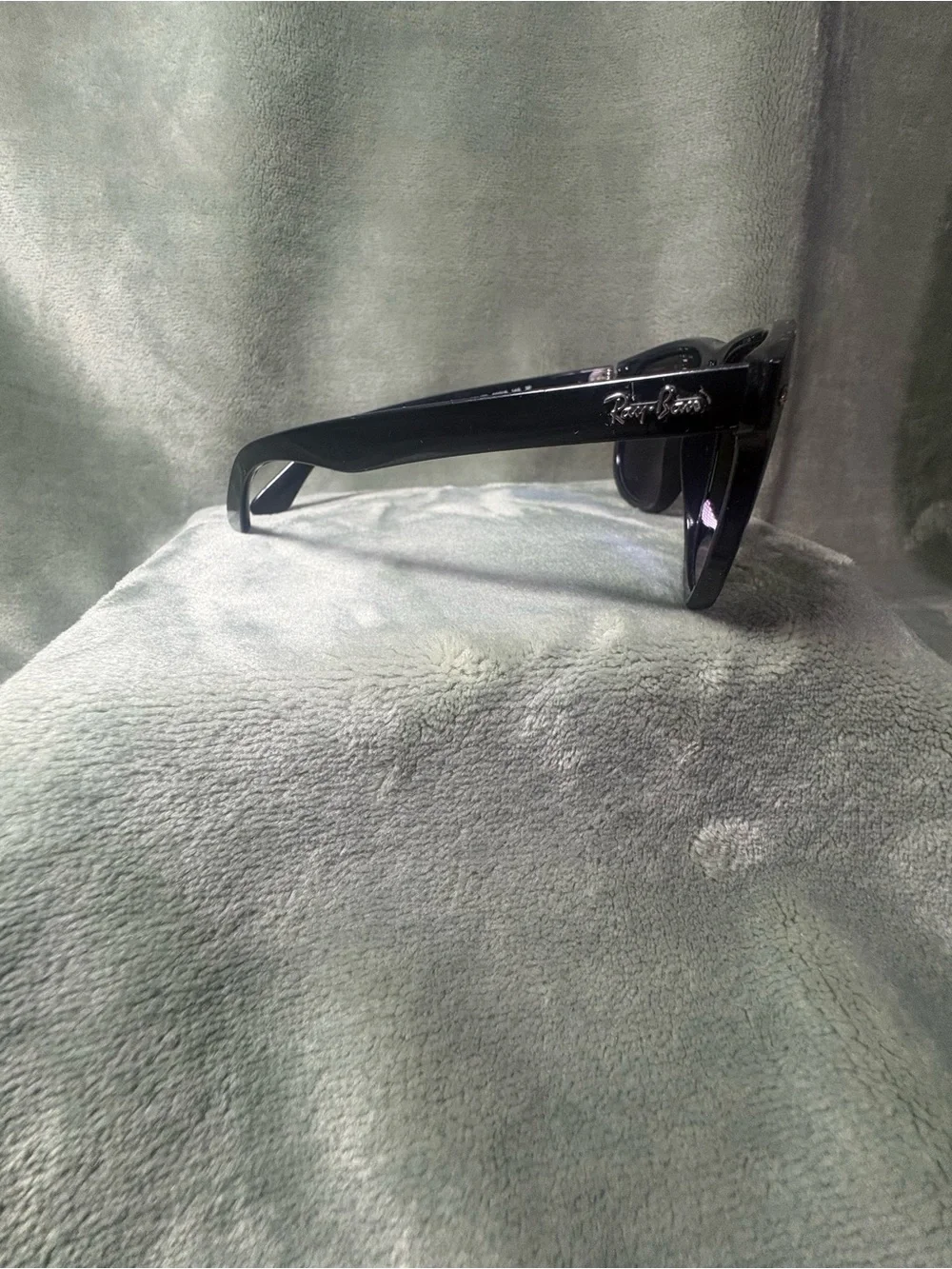 Ray-Ban authentic ray